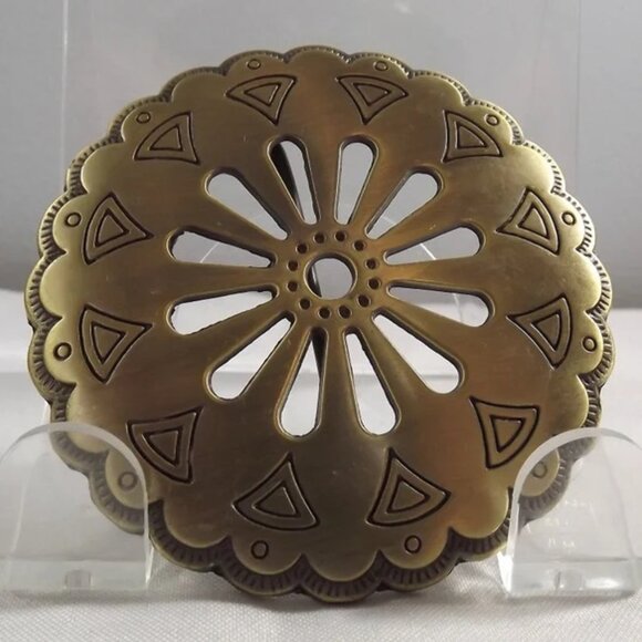Ornate Gold Tone Metal Round Belt Buckle with Cut Outs - Picture 5 of 9